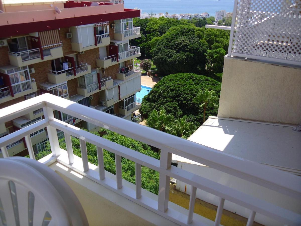 Studio In Hercules With Pool And Sea View Benalmadena Luaran gambar