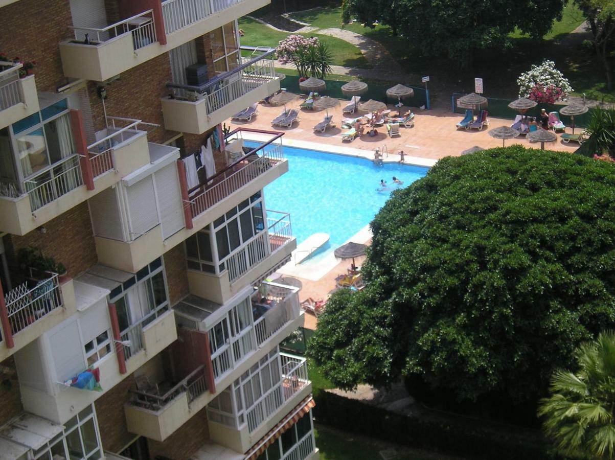 Studio In Hercules With Pool And Sea View Benalmadena Luaran gambar