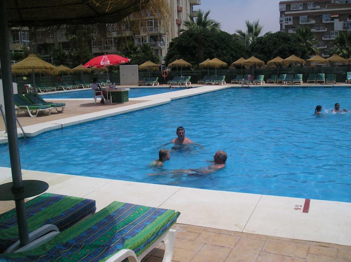 Studio In Hercules With Pool And Sea View Benalmadena Luaran gambar